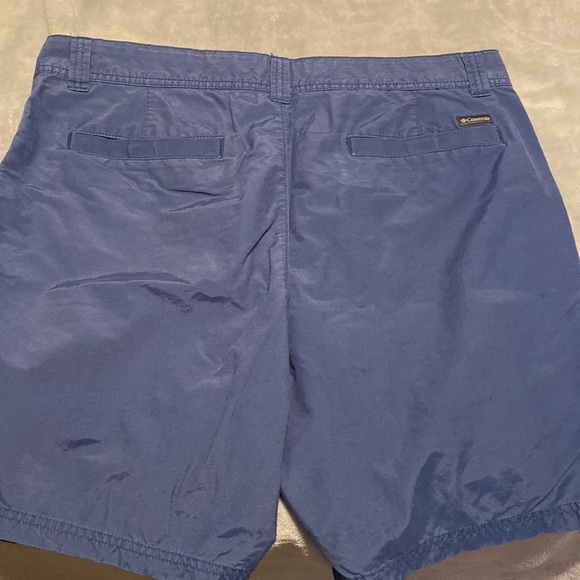 Columbia 8 in inseem shorts - Picture 3 of 3